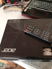 beamer full hd acer P1500 DLP