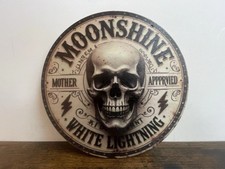 Holzschild moonshine whisky - holzschild,