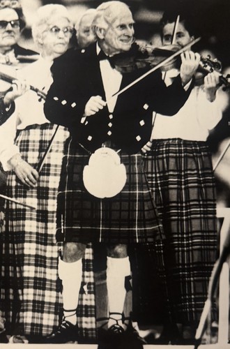 Yehudi menuhin schottenrock - yehudi,