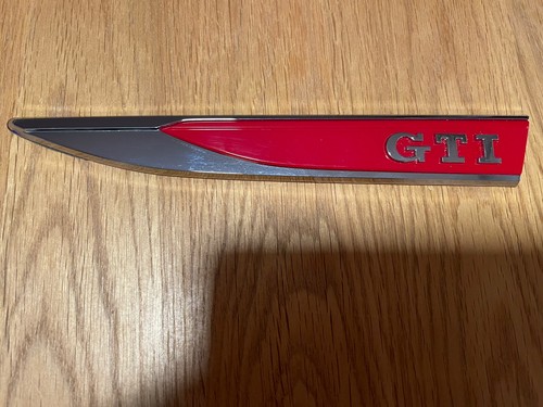 Volkswagen golf gti emblem - golf,