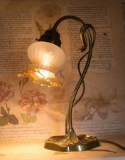 Lampe Messing floraler Stil