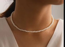 Halskette feine Perlen Rund