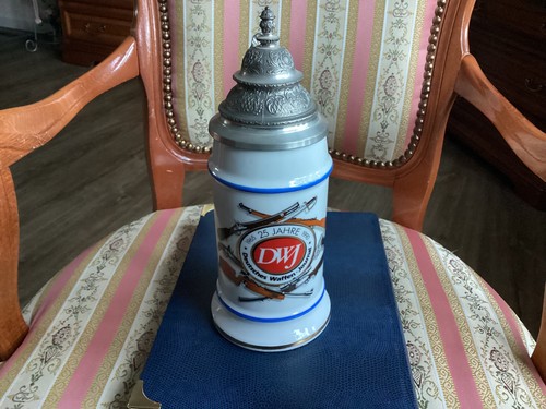 Krug bierkrug mit zinndeckel - krug,