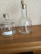 2 kleine leere Flaschen