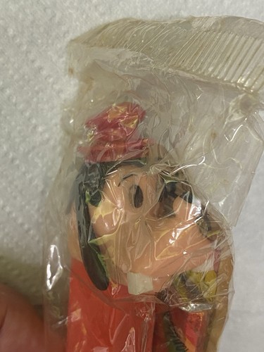 Pez spender goofy cello - pez, in