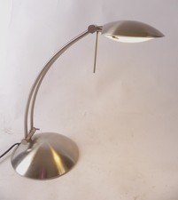 Moderne Schreibtischlampe
