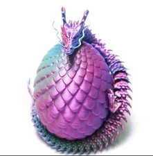 Drachenei mit Drache, 3D Drache, Spielzeug, 30cm, Regenbogen, Deko, Gelenkdrache