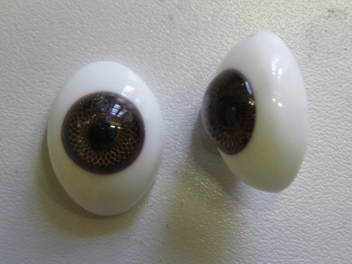 Schwefelaugen puppe alt braun - schwefelaugen,