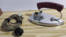 Grossag Reise Bügeleisen Modell 558 NOS Vintage Iron 110/220 V 50er Jahre