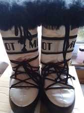 Original Technica Moon Boots