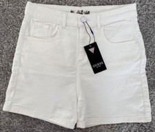 Guess +++ kurze Jeans   in weiß   Gr. 164 (16)  mit Etikett UVP 39,99 EUR