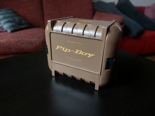Fallout pip boy collectors - fallout,