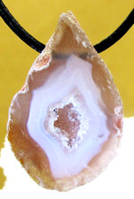 ACHAT    GEODE    Gebohrt