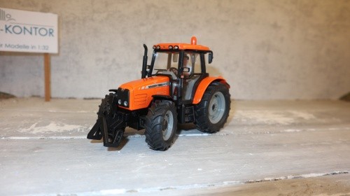 Siku 3051 massey - 1:32,,