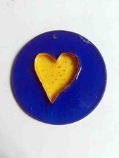 Fensterbild rund Herz blau