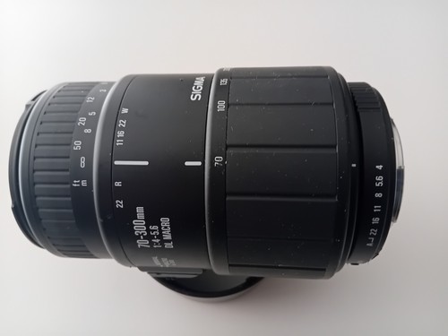Sigma 300mm 5 - 70-300mm, for