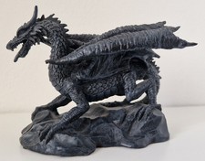 Drache aus Kunststein