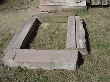 Sandsteine, Steinstufen, Fensterumrandung, Fensterportal, Sandsteinblöcke, Eifel