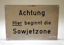 Grenzschild - Achtung Hier