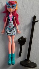 1x Monster High Puppe Gigi Grant Doll CGG96 Geek Shriek - Vollständig