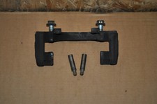 BMW E46 316i 318i 320i 320d Bremsträger Bremssattelträger vorne Schrauben Bolzen