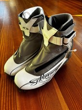 Salomon Women’s Vitane 8 SK