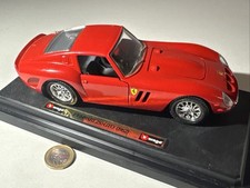 M533 Bburago Ferrari 250 GTO 1962 Pkw Metall Burago 1:24 auf Sockel