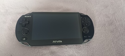 Sony psvita pch 1004 - 1004, konsole