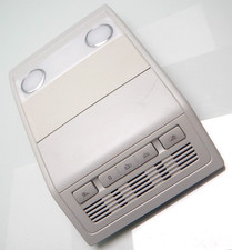 VW T5 Multivan / INNENRAUMLEUCHTE LEUCHTE LICHT / vorne / 7L6868349K (BY62)