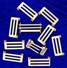 Minkaklecks PFERDESTALL HOLZ