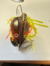 2 baits heddon brush popper &