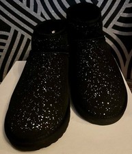 Emu Australia Blurred Gr 40