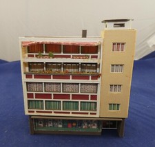 sehr schönes Hochhaus mit Geschäften Vollmer 7728 (14878) Spur N  (H772-K) / E