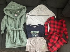 Jungs Bekleidungspaket 110 116 Bademantel Schlafanzug