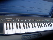 YAMAHA PORTASOUND PS-400