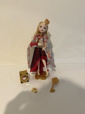 EVER AFTER HIGH APPLE WHITE LEGACY DAY WITH BOX COMPLETE