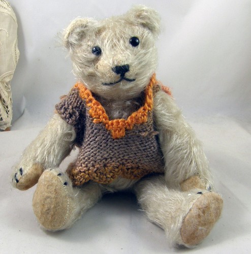 Antiker weißer teddybär - antiker, um
