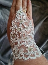 Kurze fingerlose Spitzen Brauthandschuhe NEU!!!!