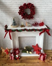 Puppenhaus 1:12 Miniatur: Weihnachtlich dekorierte Kaminkonsole # 3 Varianten