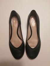 Stewardess Flugbegleiterin Clarks Pumps Schuhe EU 37 UK4 dunkelblau Lederschuhe