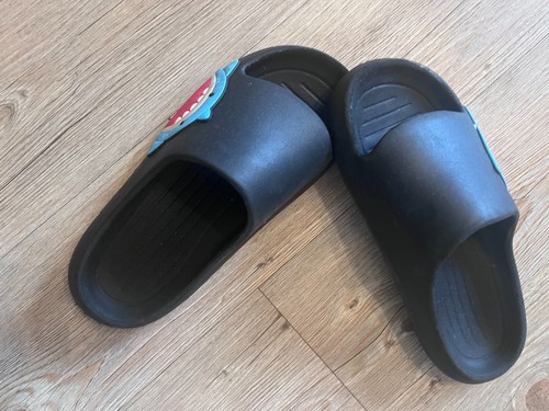 Badeschuhe blau mit haimotiv - blau,
