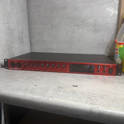 Focusrite clarett pre - clarett, +
