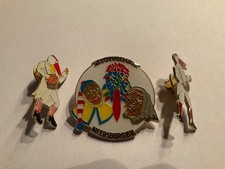 3 verschiedene Narren-Pins der