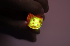 DDR Bakelit Würfel 2 cm