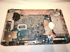 Mainboard Dell Latitude E5530 mit Gehäuseteilen und CPU voll funktionstüchtig