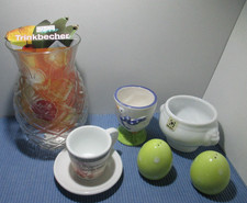 Konvolut Haushalts- Artikel , Eierbecher, Tasse. Salzstreuer, Trinkbecher, u.a.