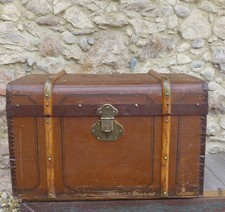 Antiker Reisekoffer um 1900