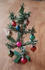 Antiker Weihnachtsbaum für Puppenstube - alle Kugeln und Zweige vorhanden