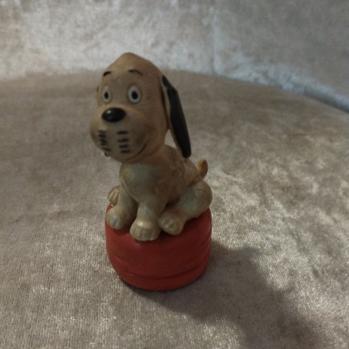 Wum figur auf kissen - figur,