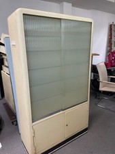 Sehr seltener Arztschrank (Vitrine) in Beige